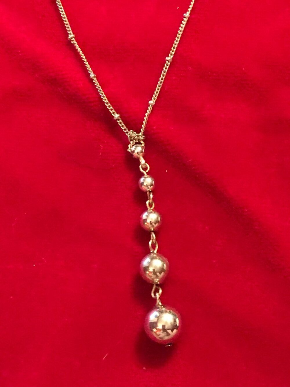 Vintage Avon Gold Chain with Gold Ball Hanging Pendant and Matching Earrings